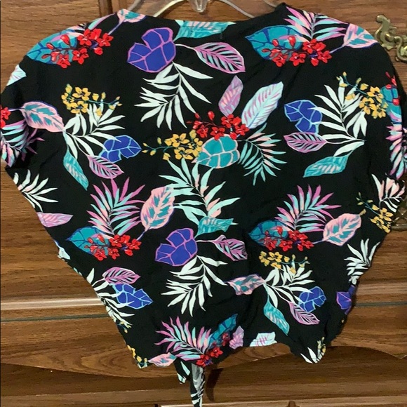 Floral Tie Shirt - Picture 2 of 2